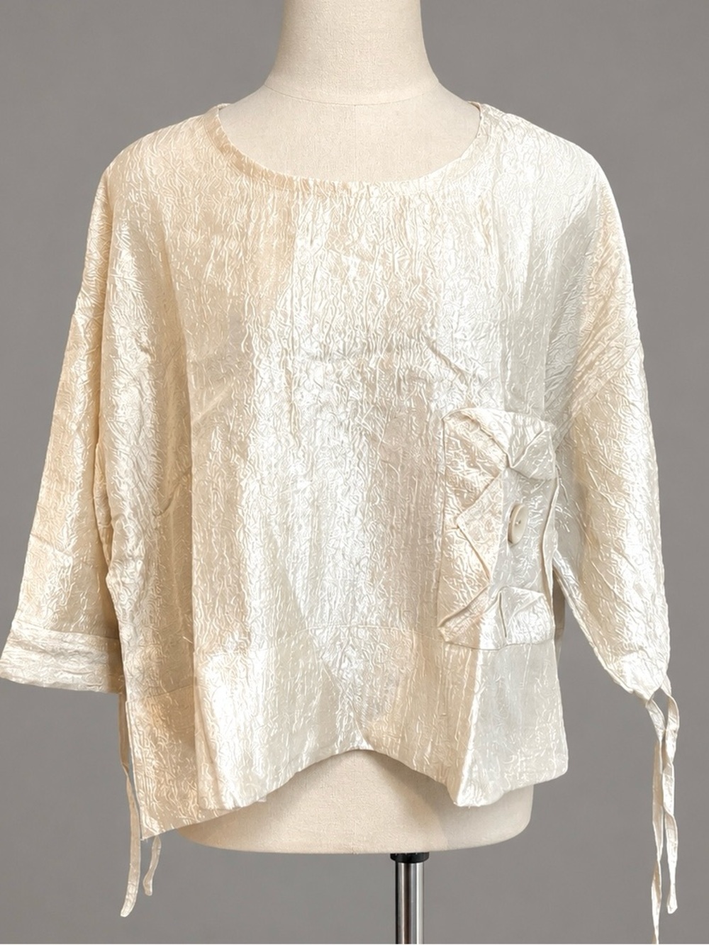 Griffin Paris Off Cream Shiny Oversized Blouse Top Tagged 3/4 Fits L